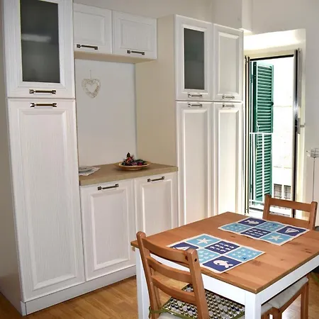 Suali Nel Borgo Apartment